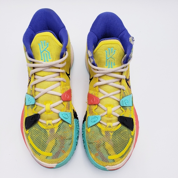 Nike Kyrie 7 '1 World 1 People' CQ9326-700 Yellow Green Black Men's Size 9.5 - Picture 6 of 12